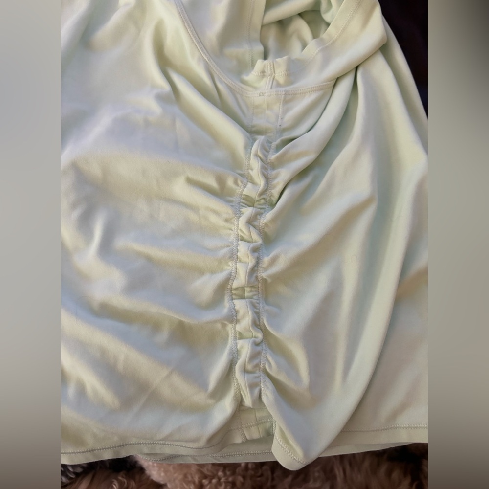 Lululemon Rouched T-Shirt - Picture 3 of 6